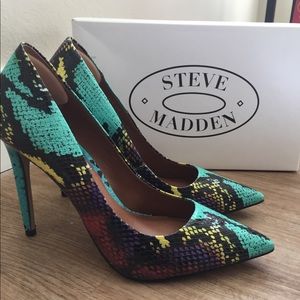 Multi Color Snake Skin Pumps. Size 8